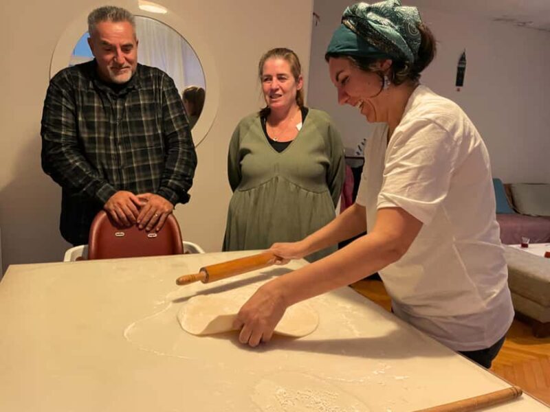 Istanbul: Turkish Baklava Cooking Class with a Local Host - Key Points
