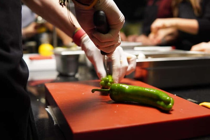 Istanbul: Turkish Cooking Class with a Professional Chef - The Environment and Atmosphere