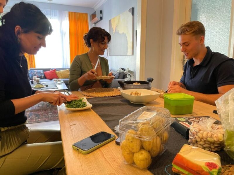 Istanbul: Vegan/Vegetarian Cooking Class with Locals at Home - An Honest Look at the Experience