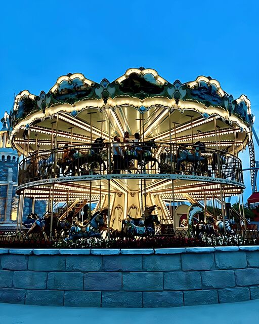 Istanbul: Vialand Lunapark Transfer w/ Optional Tour Guide - Key Points