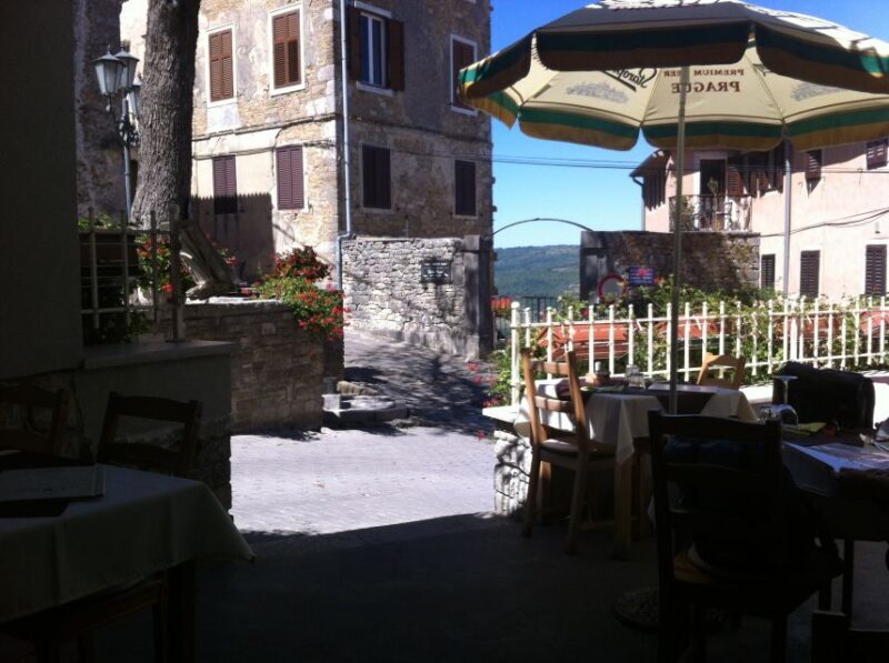 Istria: Guided Tour of Inner Istria with Food Tasting - Key Points