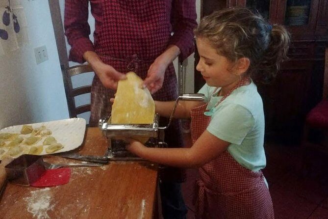 Italian Cooking Class and Dinner at a Chef's House in Turin - The Setting and Logistics