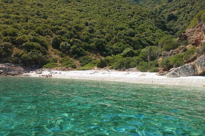 Ithaca Cruise swim stops to beaches- With snacks & fruit - What the Tour Looks Like