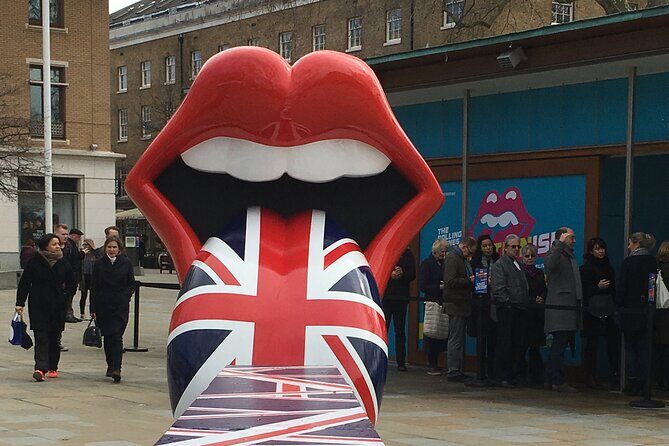 It's Only Rock n Roll, but I like It Taxi Tour - The Experience: What It’s Like