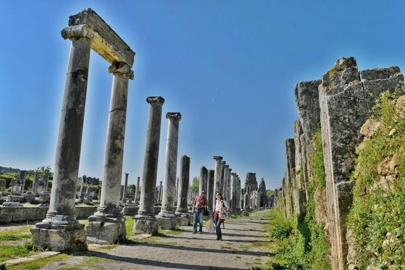 Izmir: Pergamum Tour with Private Guide & Van - Key Points