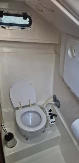 Izola: Private Boat Tour to Strunjan and Piran with Drinks - FAQ