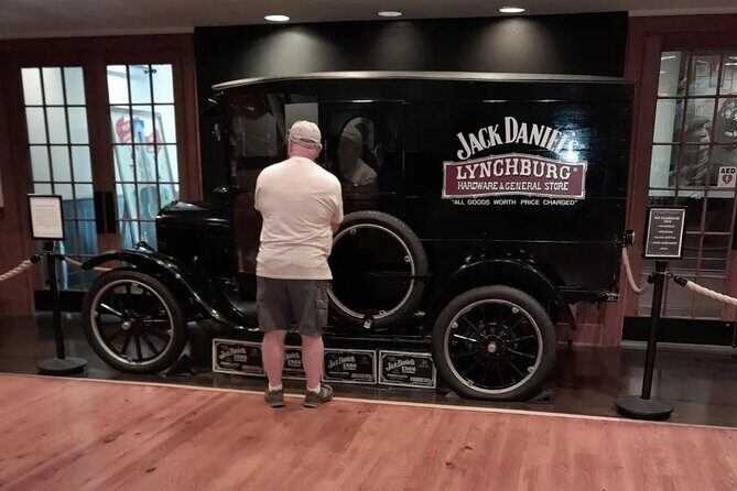 Jack Daniels Smooth Distillery Tours Shopping and Barbecue - An Honest Breakdown of What to Expect