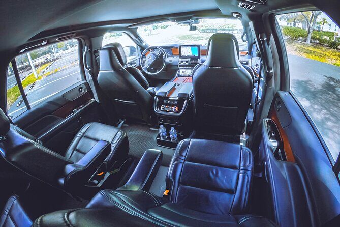 Jacksonville Airport Private Lux Car Transfer to Downtown Hotels - What to Expect on the Day