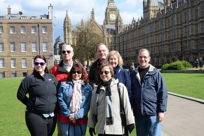 James Bond Ultimate Spy Taxi Tour - What’s included and what’s not?