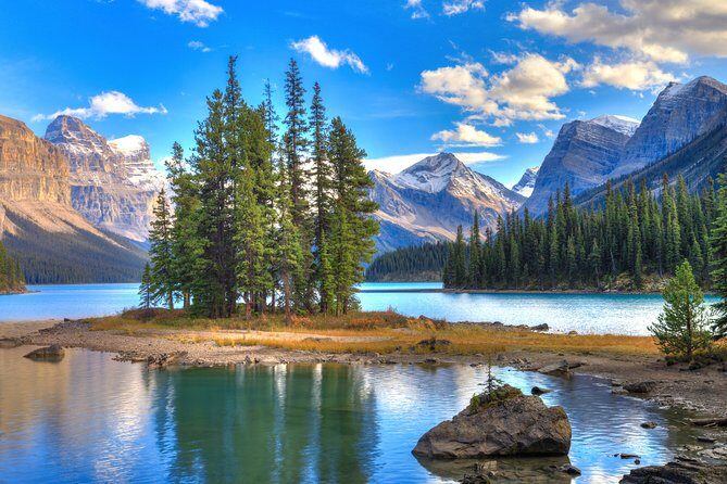 Jasper National Park 2-Day Tour: Maligne Lake & Columbia Icefield - A Detailed Look at the 2-Day Jasper National Park Tour