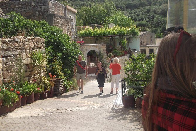 Jeep Safari 4x4 Crete real off road mountain tracks with Lunch from Hersonissos - Frequently Asked Questions