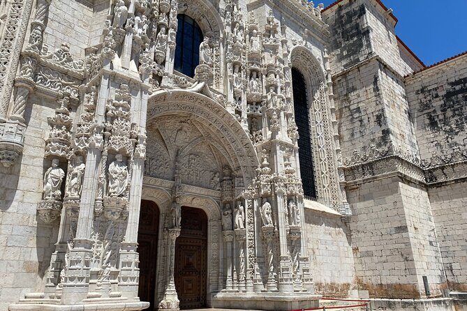 Jeronimos Monastery Guided Tour - Small Groups - Tickets Included - A Deep Dive into the Jeronimos Monastery Guided Tour