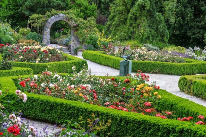 Jewish History Vancouver Oakridge Private Walking Tour - Key Points