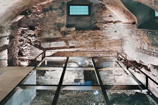 Jewish Quarter of Barcelona Private Tour with Hotel Pick-up - What to Expect from the Tour