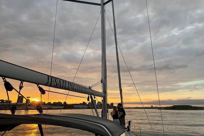 JFarwell Moonlight Yacht Cruise from Halifax Waterfront - An Honest Take on the Experience