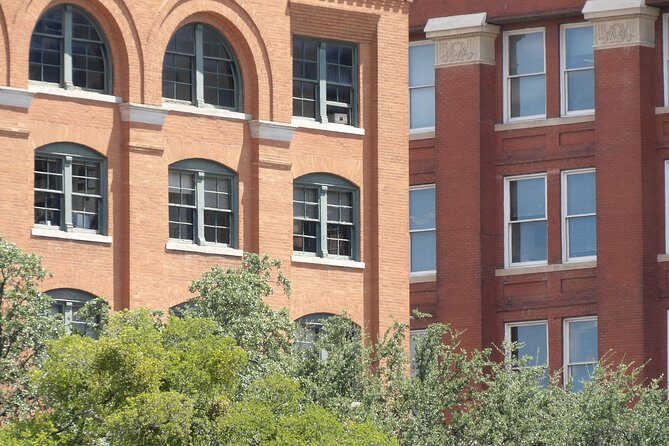 JFK Assassination Tour with JFK Museum and Oswald's Rooming House - An In-Depth Look at the Tour Experience