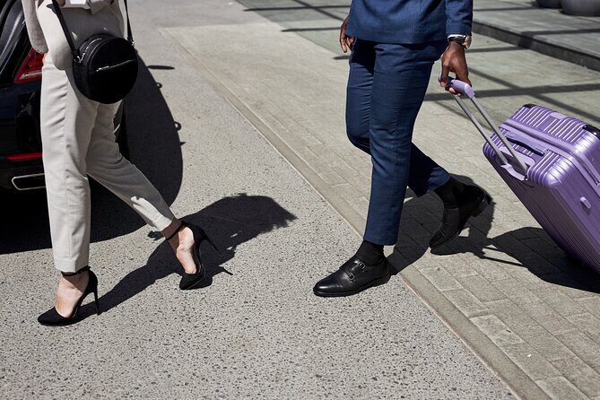 JFK to Manhattan Private Transfer Luxury SUV - The Experience on the Road