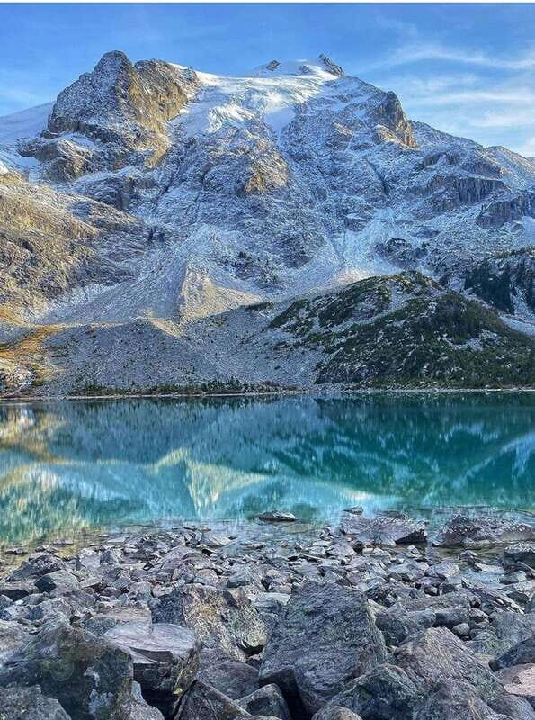 Joffre Lakes/ Hiking Day Trip - What Makes This Tour Special?