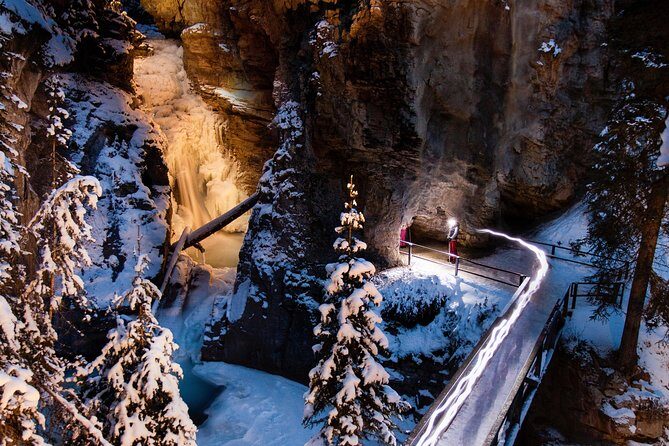 Johnston Canyon Evening Icewalk - What to Expect on the Johnston Canyon Evening Icewalk