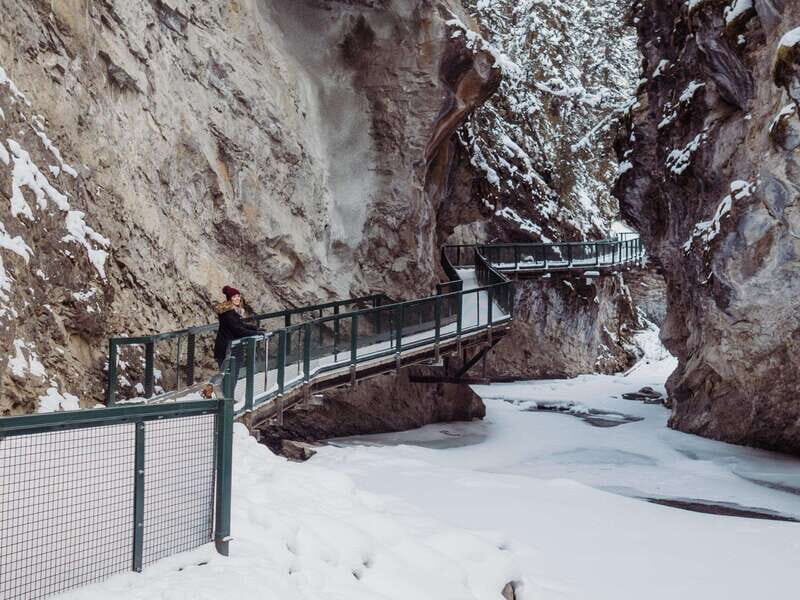 Johnston Canyon Ice Adventure A Winter Wonderland Experience - Key Points