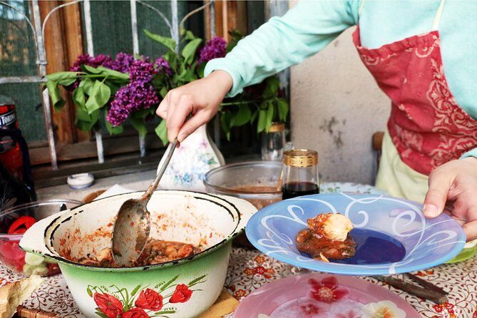 Join a Local for a Market Tour, Cooking Class and Meal in her Tbilisi Home - Key Points