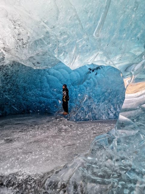 Jökulsárlón: Blue Ice Cave Tour and Glacier Walk - An In-Depth Look at the Jökulsárlón Blue Ice Cave Tour