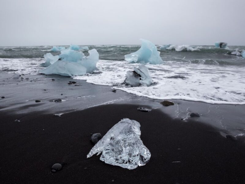 Jökulsárlón Floating Glacier & Diamond Beach Day Tour - What Makes This Tour Stand Out?