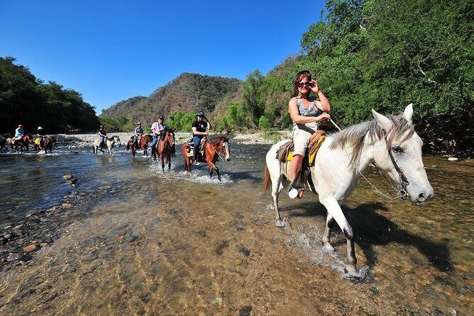 Jungle HorseBack Adventure to Las Palmas Waterfall All Included - Key Points