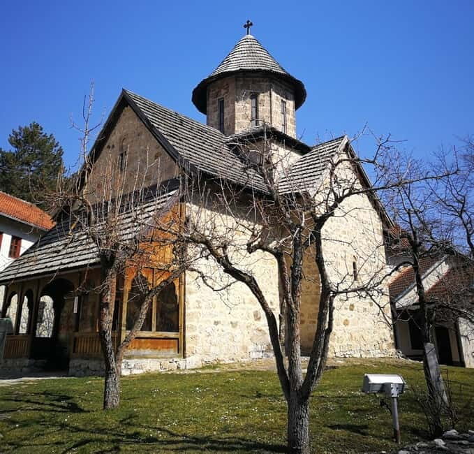 Kablar: Hiking tour - Kablar mount viewpoint and monasteries - Key Points