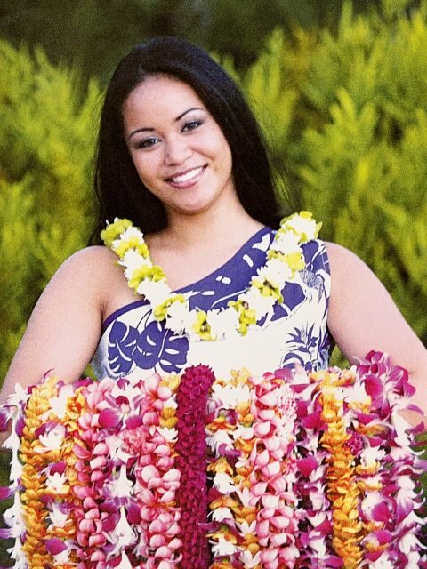 Kahului Airport: Maui Flower Lei Greeting Upon Arrival - Is It Worth the Price?