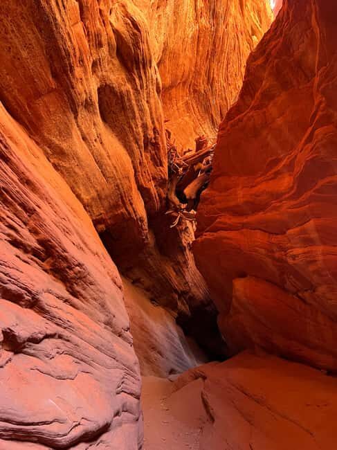 Kanab: Peekaboo Slot Canyon & Great Chamber Tour/Guided Hike - Key Points