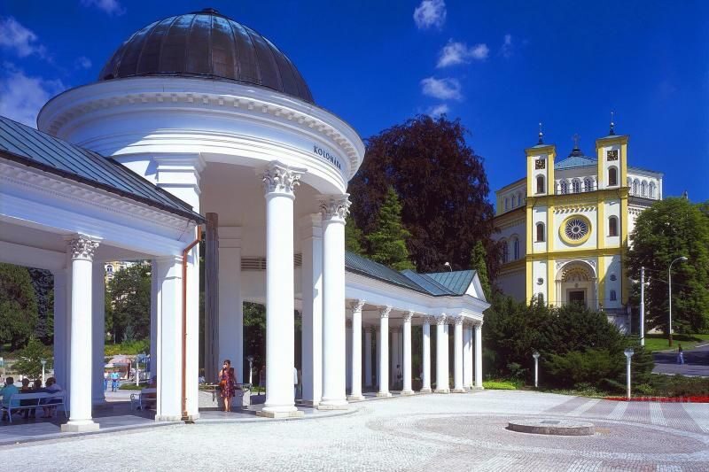Karlovy Vary & Marianske Lazne Tour from Prague with Lunch - Who Should Consider This Tour?