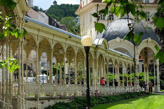 Karlovy Vary Private Walking Tour With A Professional Guide - What’s Included and What’s Not?