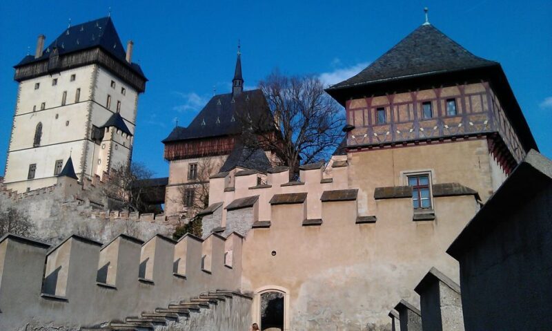 Karlstejn Castle & Crystal Manufactory - Private Tour - Key Points