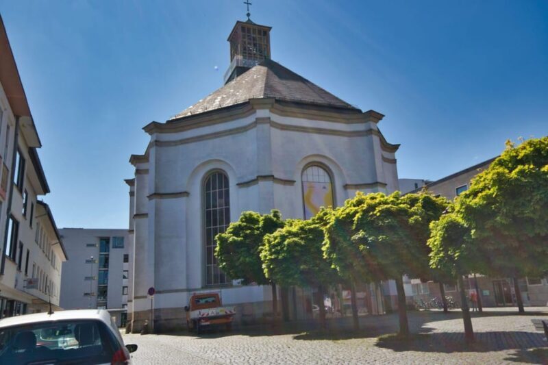 Kassel Old Town Audio Rally by P.I. Sir Peter Morgan - The Practical Side: Cost, Duration, and Booking