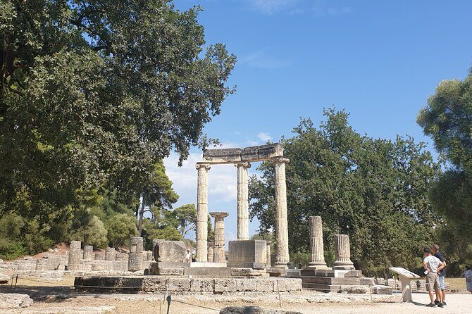 Katakolon Shore Excursion: Premium Skip-the-Lines Olympia & Free Olive Oil Tasting Tour - Returning to Katakolon