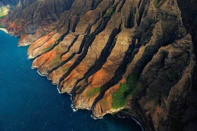 Kauai Airplane Tour: Na Pali Coast, Waterfalls & Window Seats - Seeing Kauai from the Sky: What to Expect
