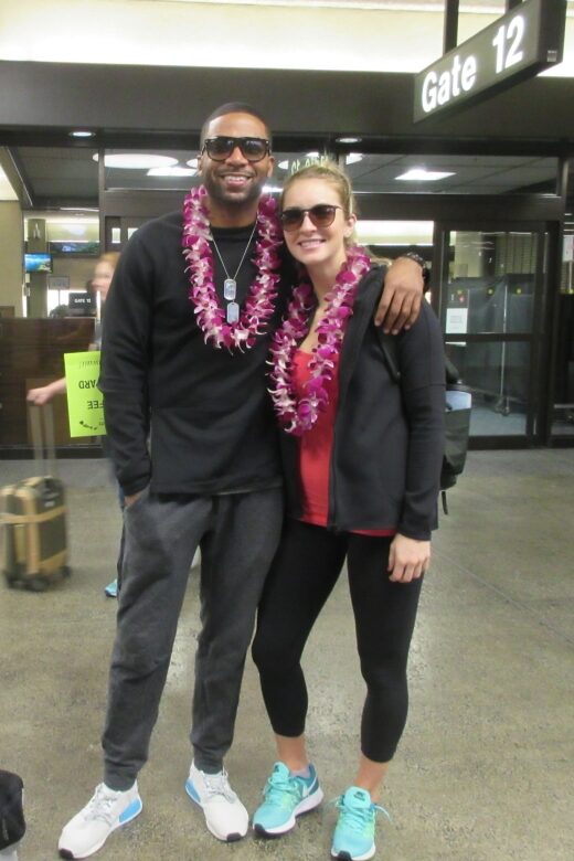 Kauai: Lihue Airport Honeymoon Lei Greeting - What To Expect From Your Kauai Airport Lei Greeting