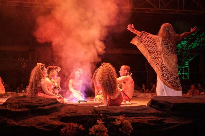 Kauai: Luau Kalamaku  Elevated Seating, Dinner & Show - Who Will Love This Luau?