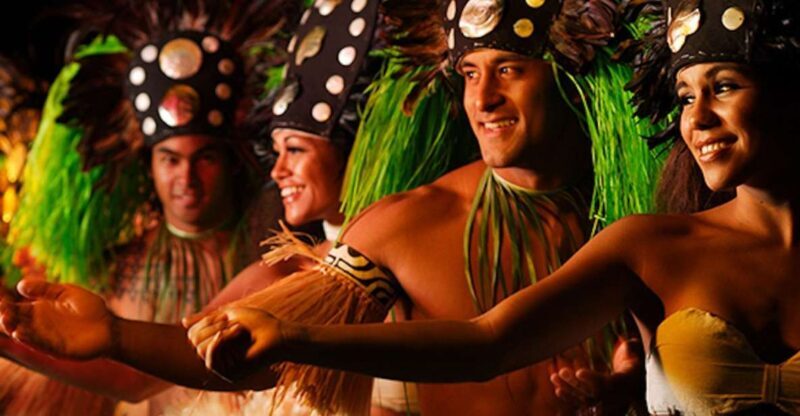 Kauai: Luau Kalamaku with Buffet Dinner & Show - Key Points