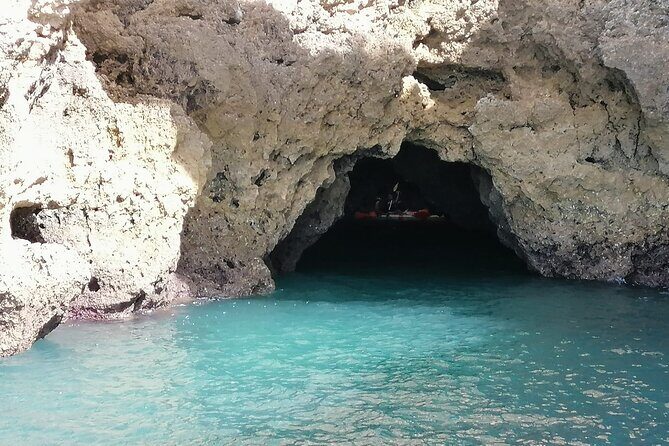 Kayak Adventure through the Ponta da Piedade Caves in Lagos - Who Is This Tour Best For?