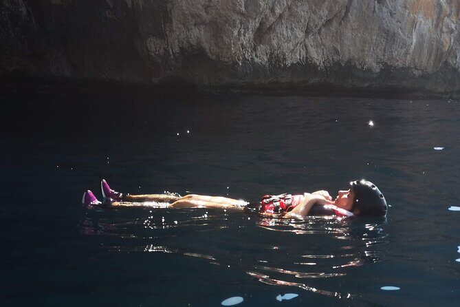 Kayak excursion to Cova dels Coloms from Platja Mascarat - FAQ