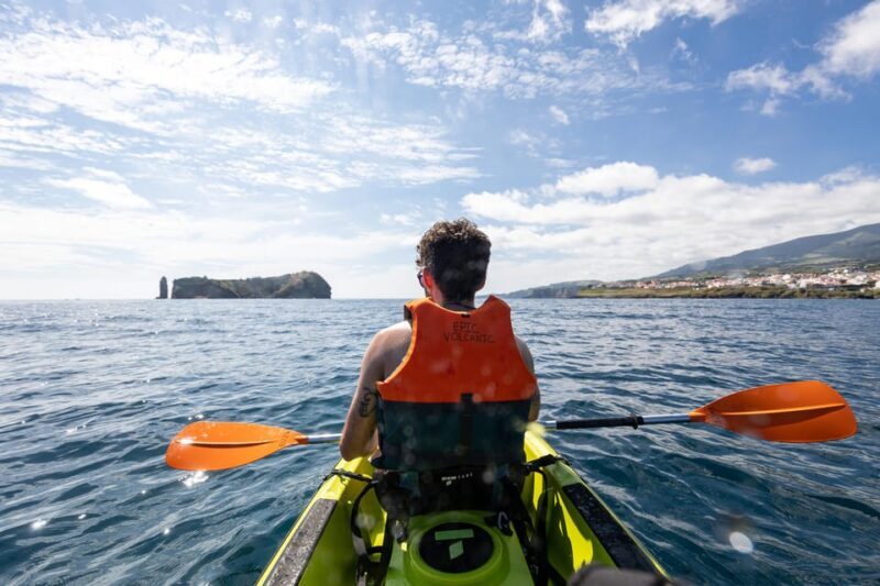 Kayak Guided Tour: Vila Franca do Campo Islet - The Experience in Detail