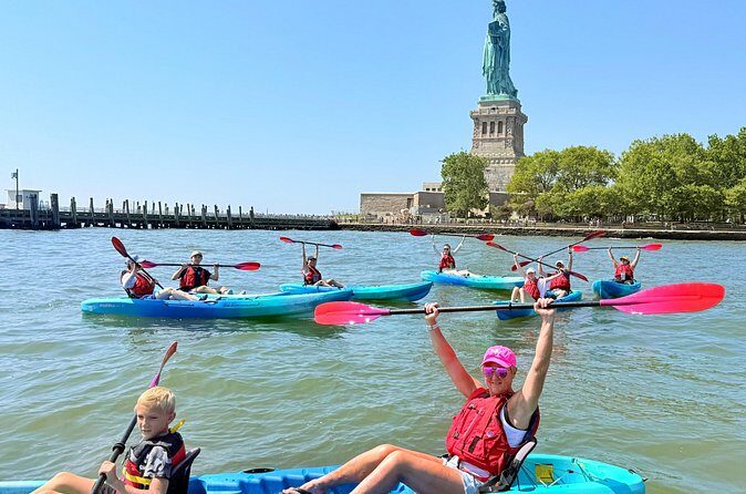 Kayak Next To The Statue of Liberty - Meeting Point and Logistics