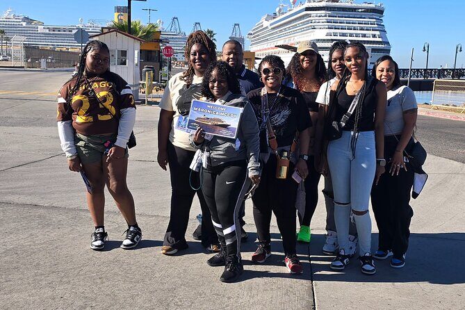 Kayak The Jacket and Flea market Private Tour - What the Reviews Say (from available insights)