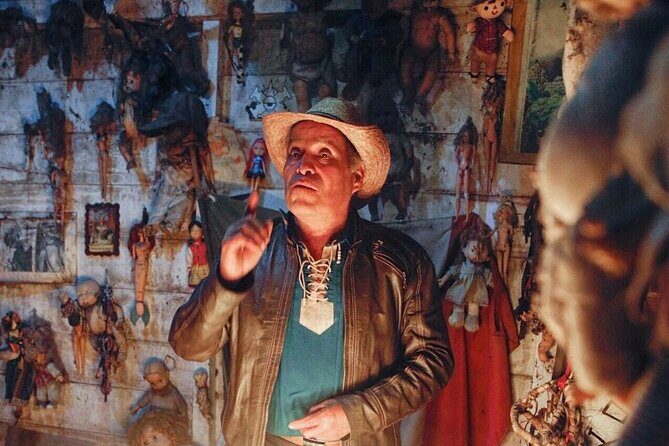 Kayak to the Island of the dolls, Transport and breakfast - Key Points