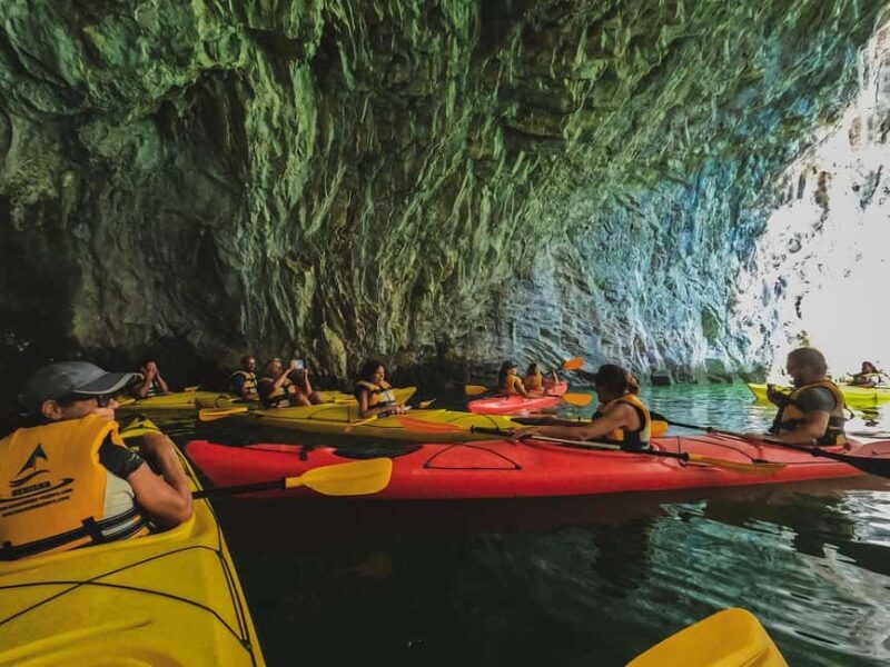 Kayak Tour on Komani Lake with Lunch - What Happens During the Tour?