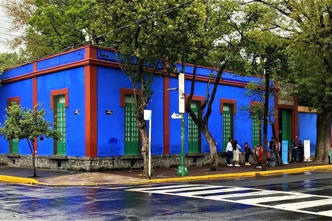 Kayaking adventure through the Xochimilco and Frida Kahlo Canals - Authentic reviews and insights