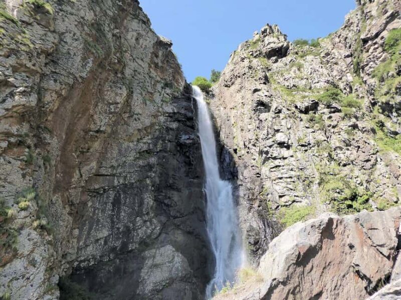 Kazbegi: Dariali Monastery, Gveleti Waterfall & Gergeti Tour - FAQ