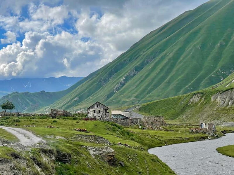 Kazbegi Region: Day Hikes - Who’s This Tour Best For?
